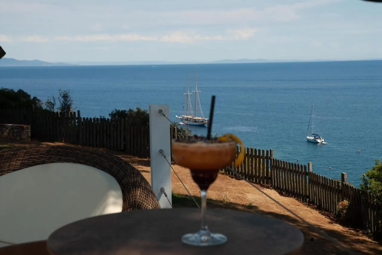 Resort Capo Bianco Порт-Аццурро