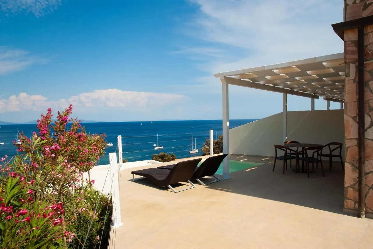 **** Aparthotel Resort Capo Bianco Porto Azzurro Italien