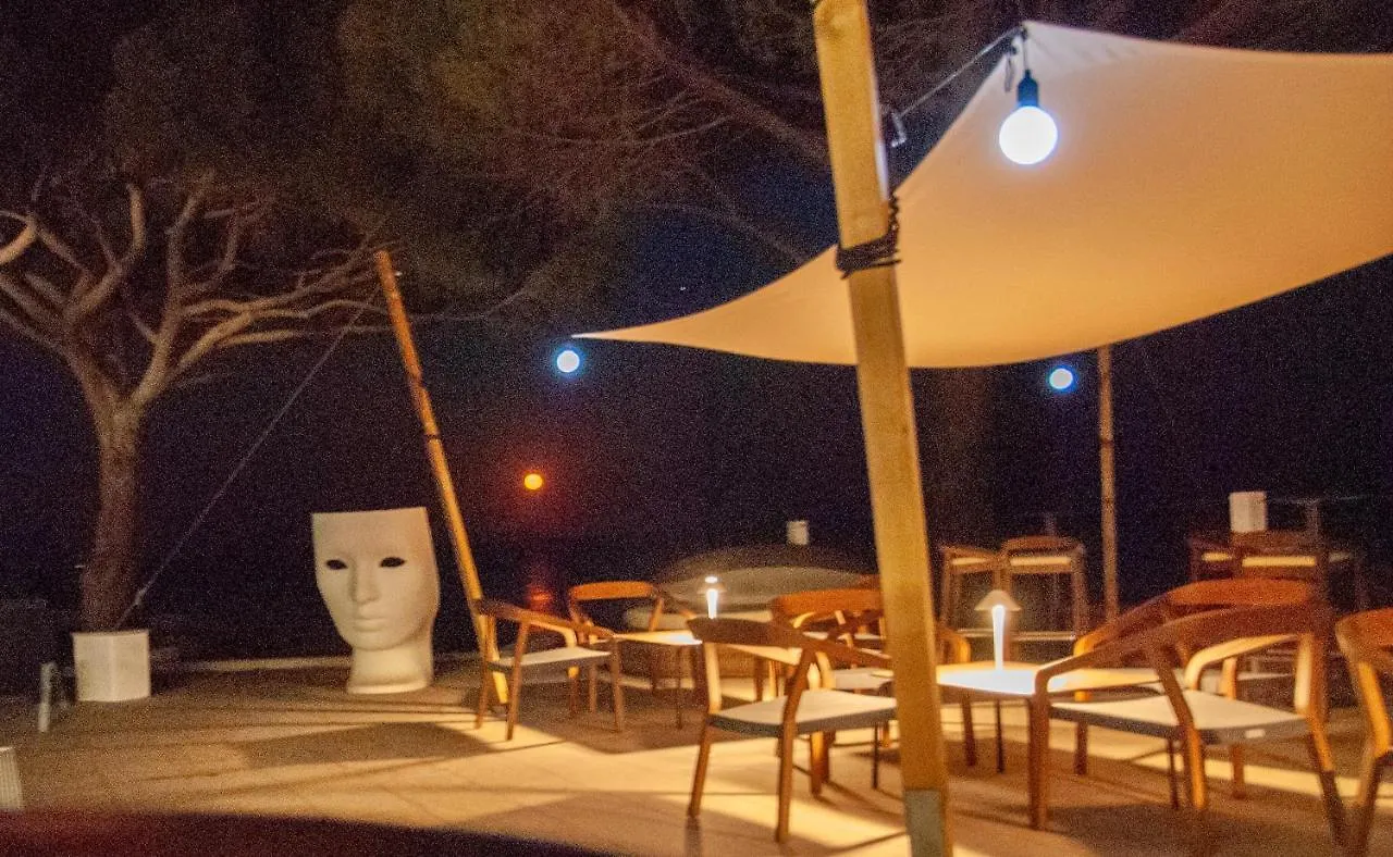 Resort Capo Bianco Порт-Аццурро Италия